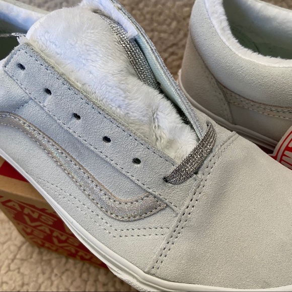 NWT Vans Old School Faux Shearling Lined Sneakers - Picture 5 of 10